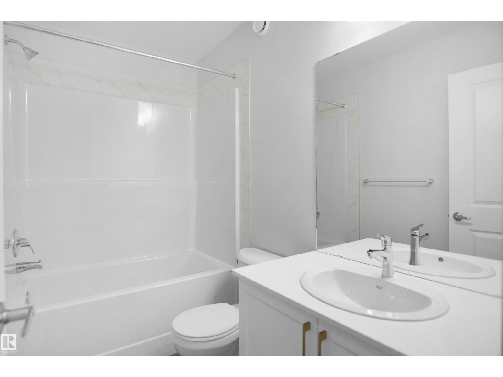221 Falcon Cr Property Photo 29