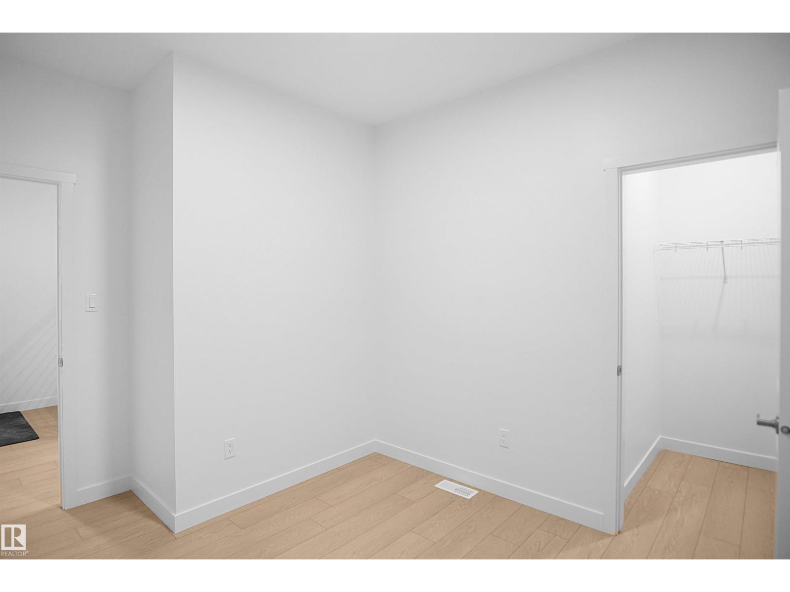 924 17 Av Nw Property Photo 18