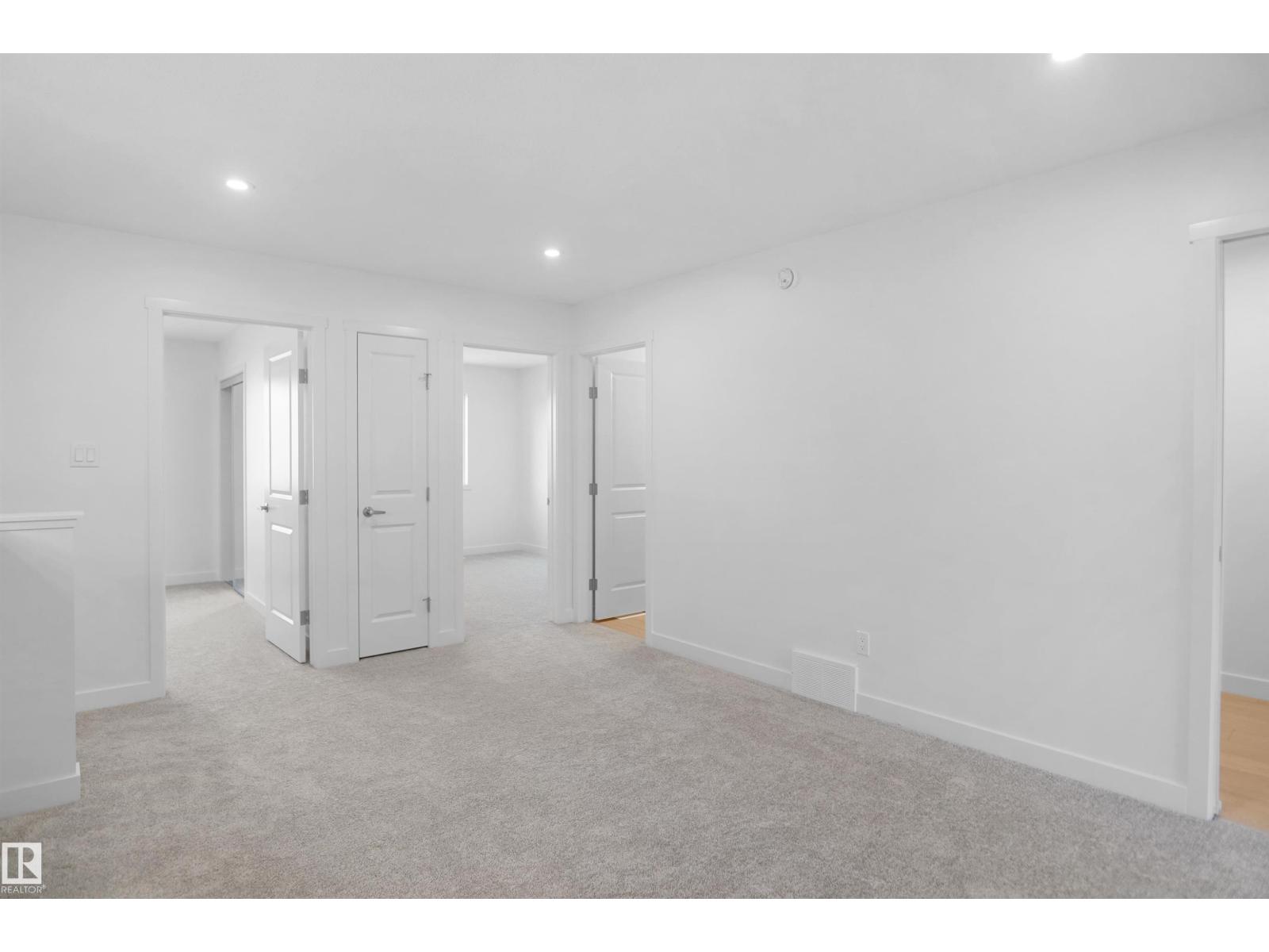 924 17 Av Nw Property Photo 22