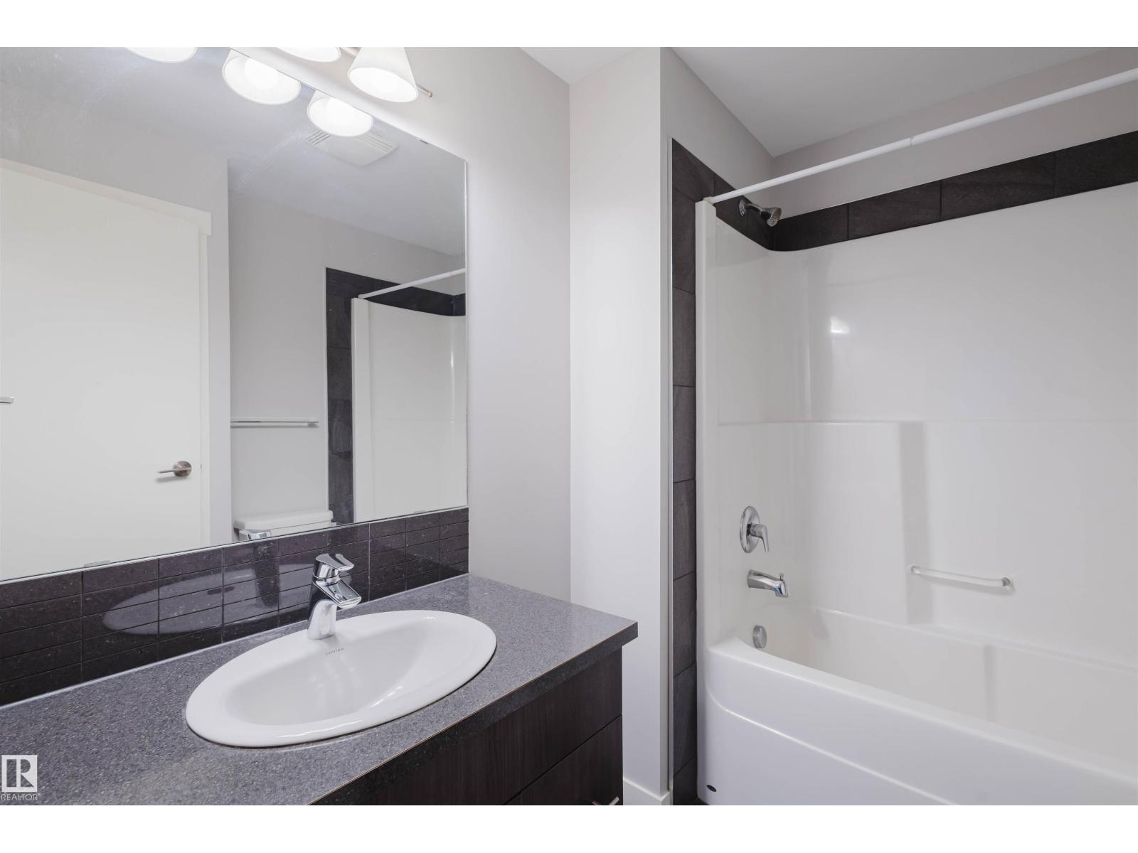 #2207 10226 104 St Nw Property Photo 22
