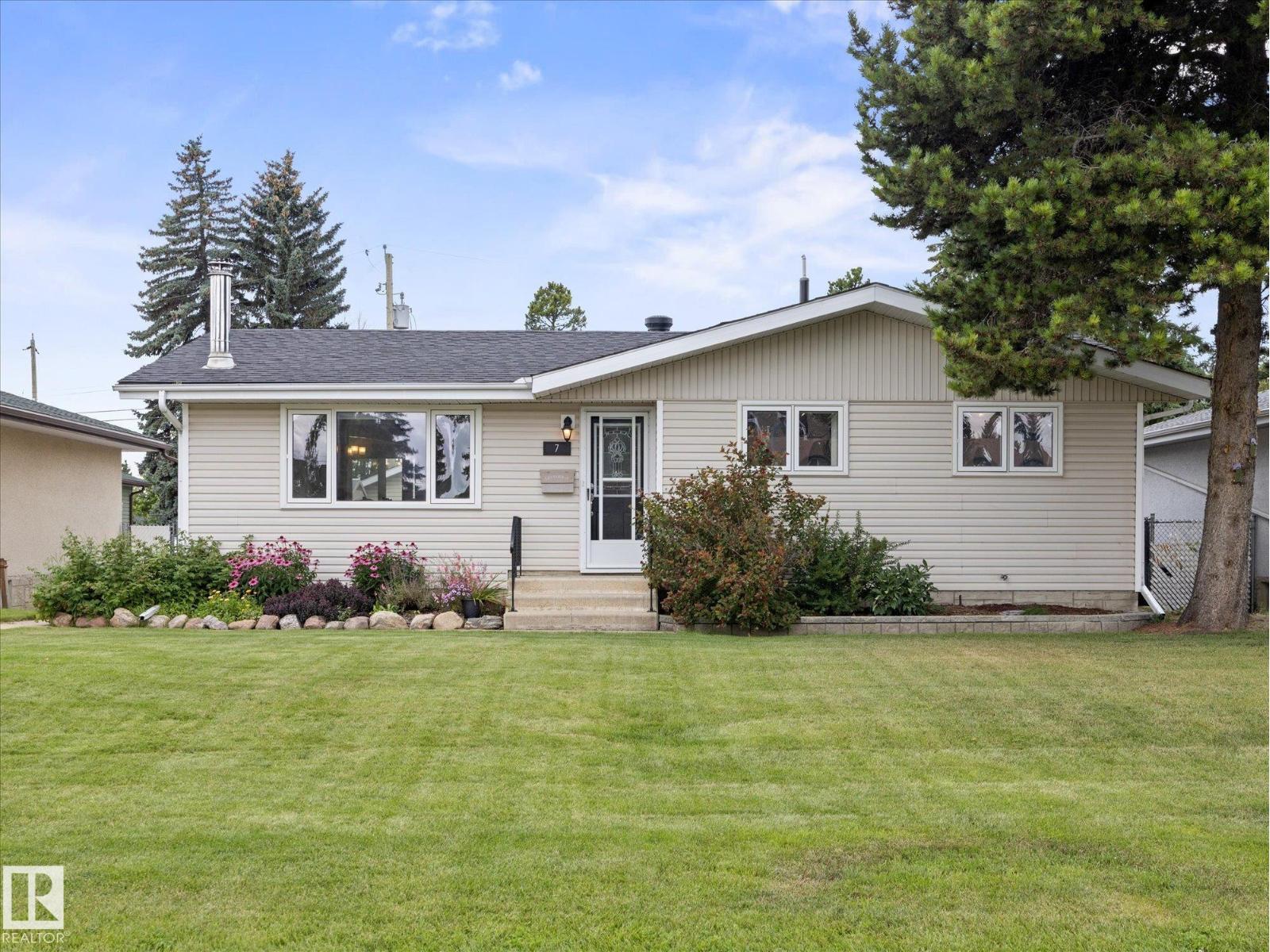 7 Camelot Av Property Photo 2