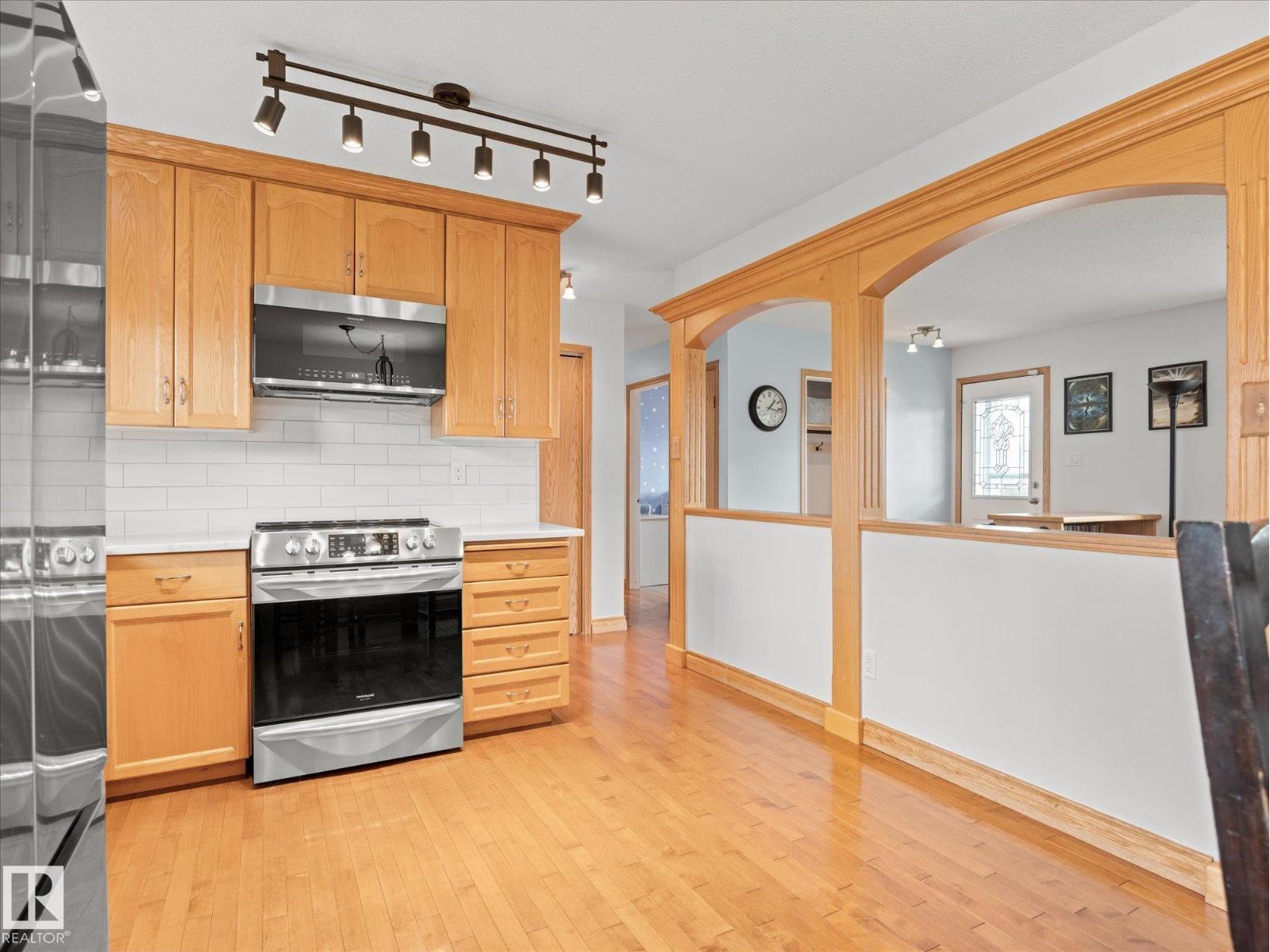 7 Camelot Av Property Photo 10