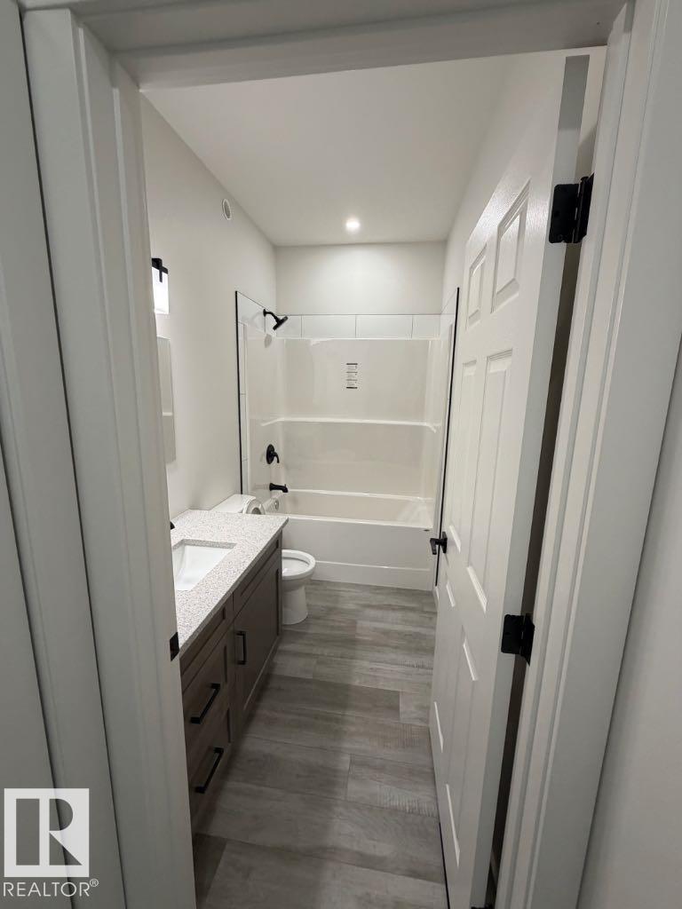 114 Alberta St Property Photo 20