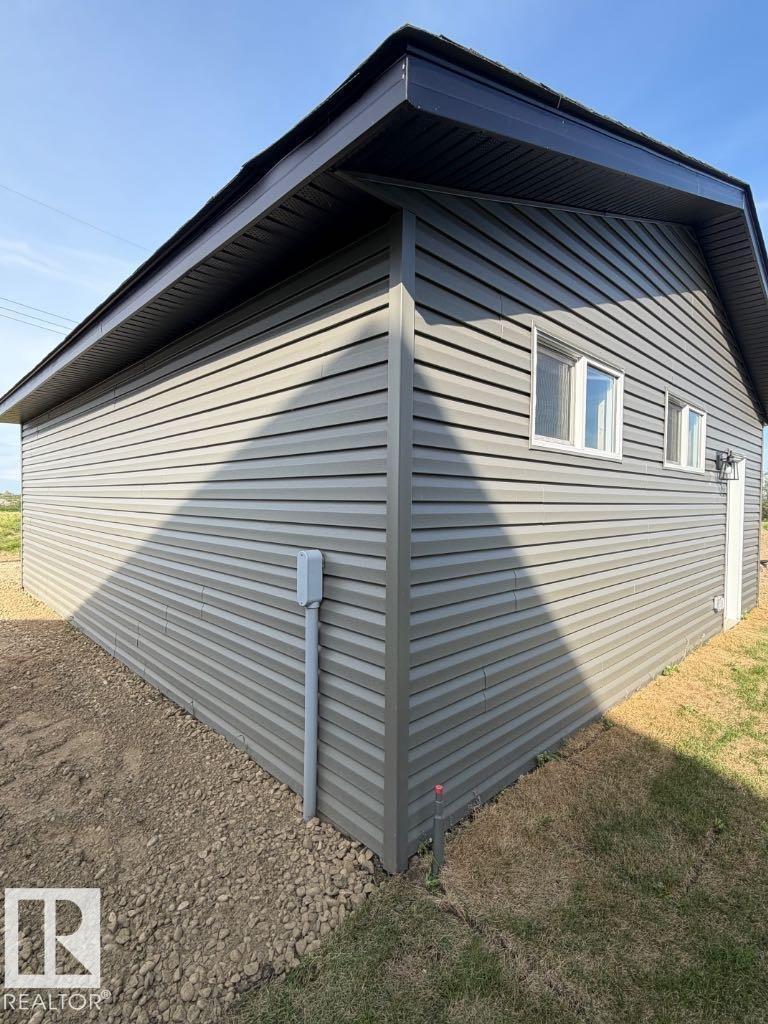 114 Alberta St Property Photo 28