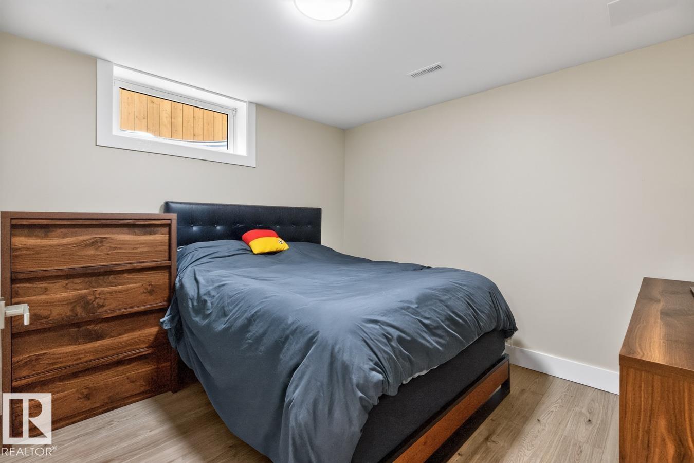 6807 101a Av Nw Property Photo 31