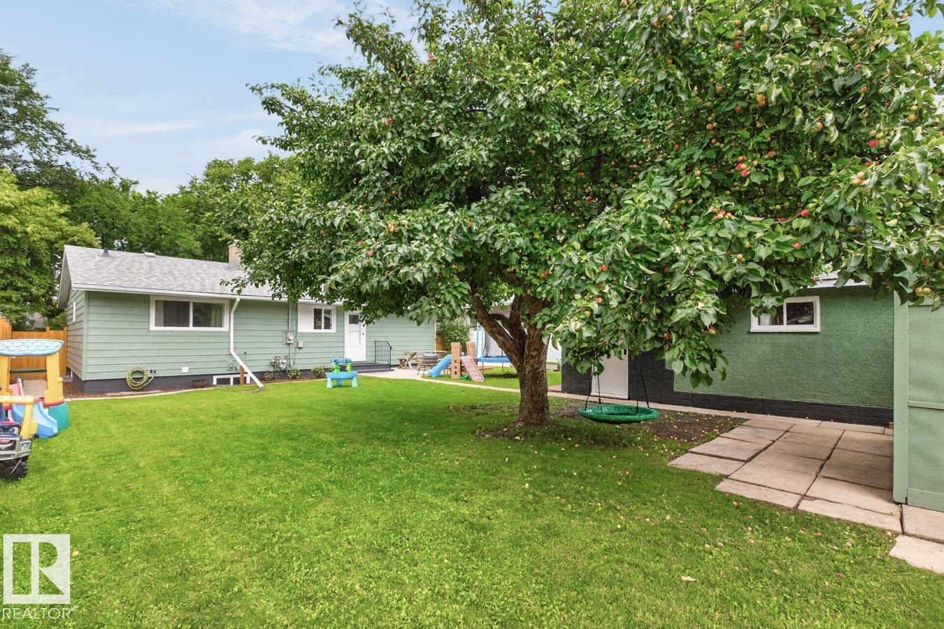 6807 101a Av Nw Property Photo 39