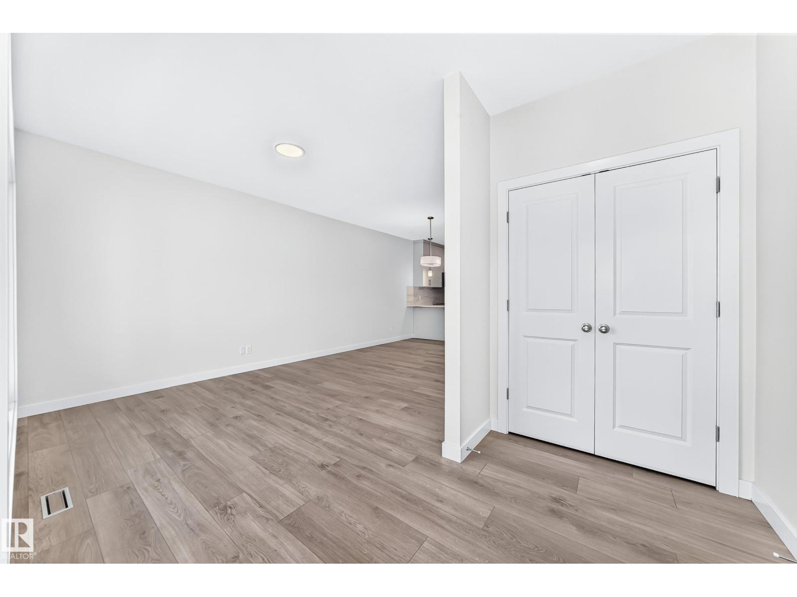 3816 Chrustawka Pl Sw Property Photo 8