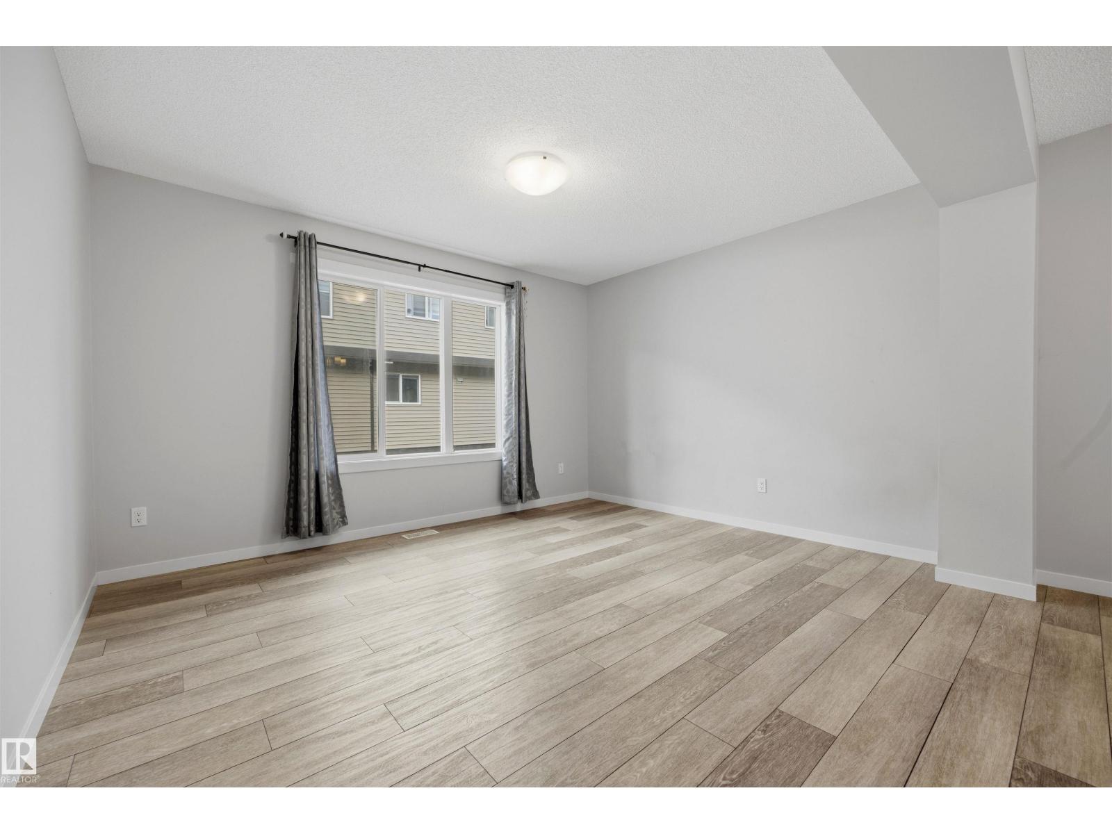#102 1530 Tamarack Bv Nw Property Photo 10