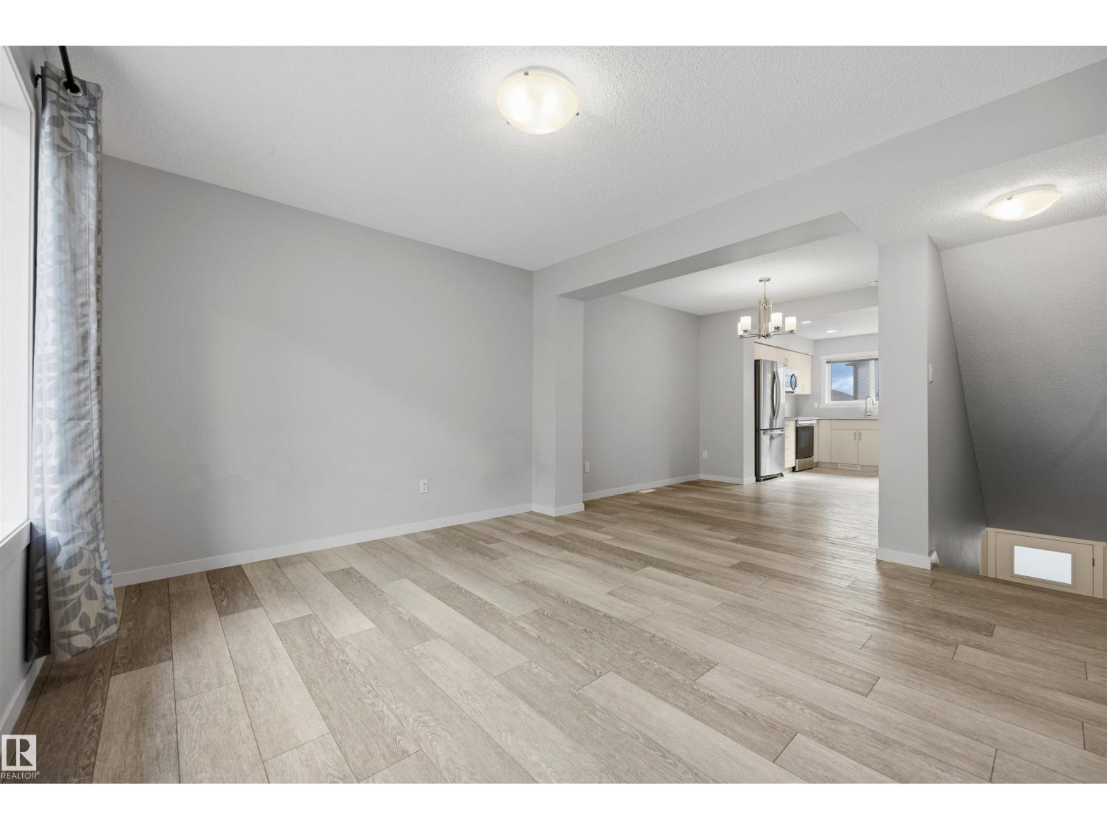 #102 1530 Tamarack Bv Nw Property Photo 12