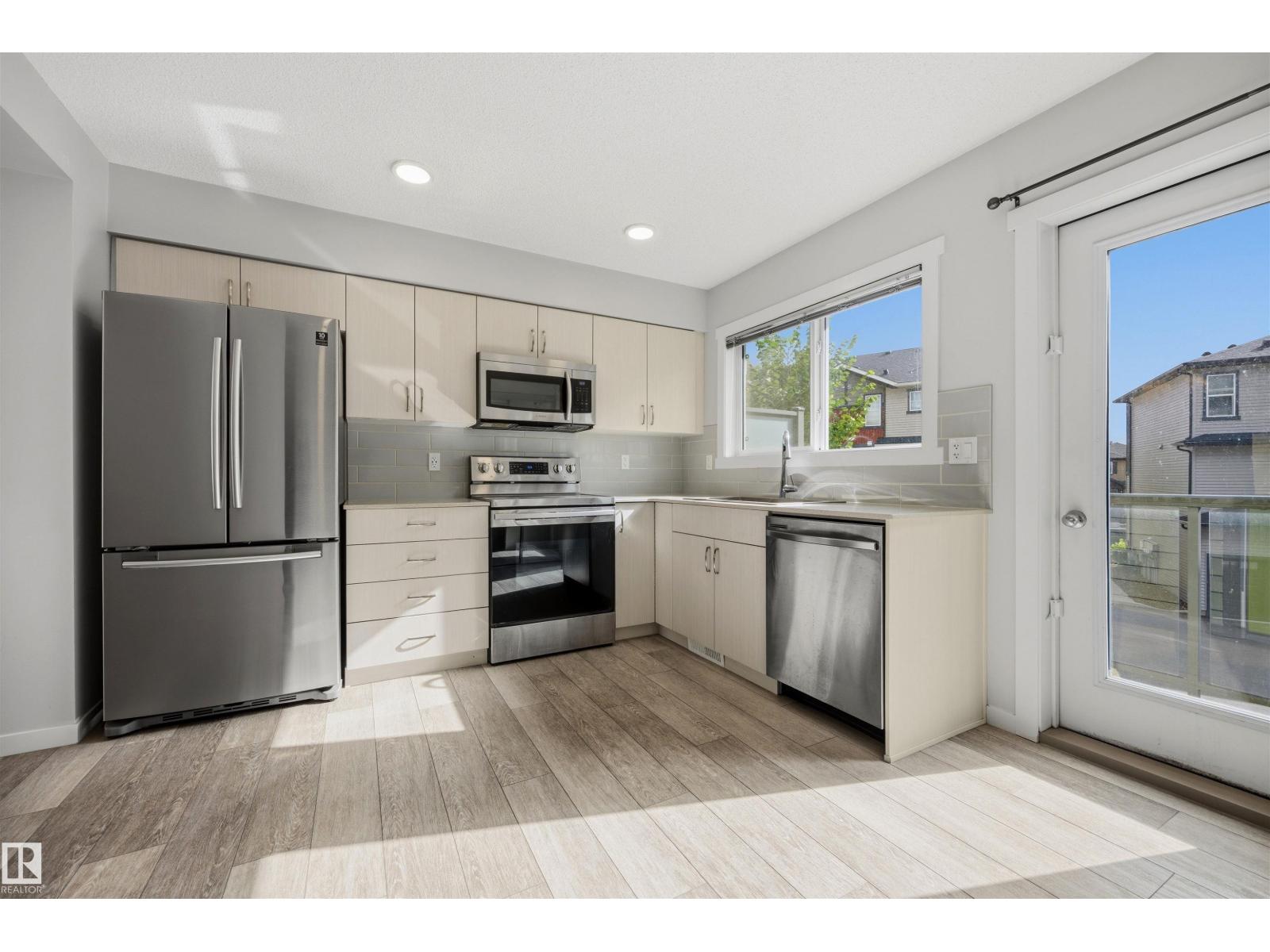 #102 1530 Tamarack Bv Nw Property Photo 17