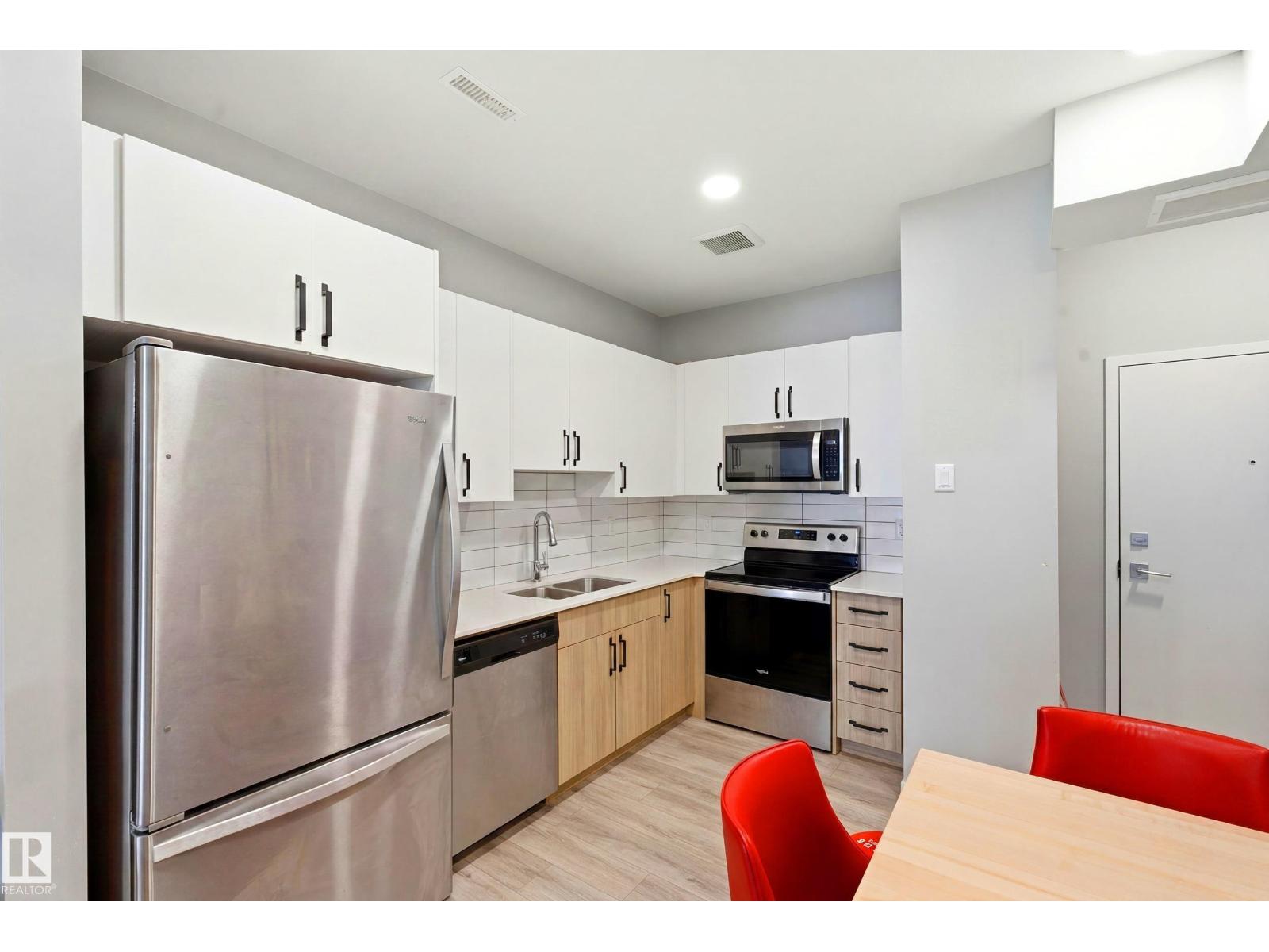 #106 856 Secord Bv Nw Nw Property Photo 3