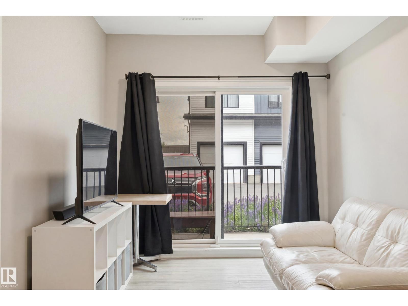 #106 856 Secord Bv Nw Nw Property Photo 6
