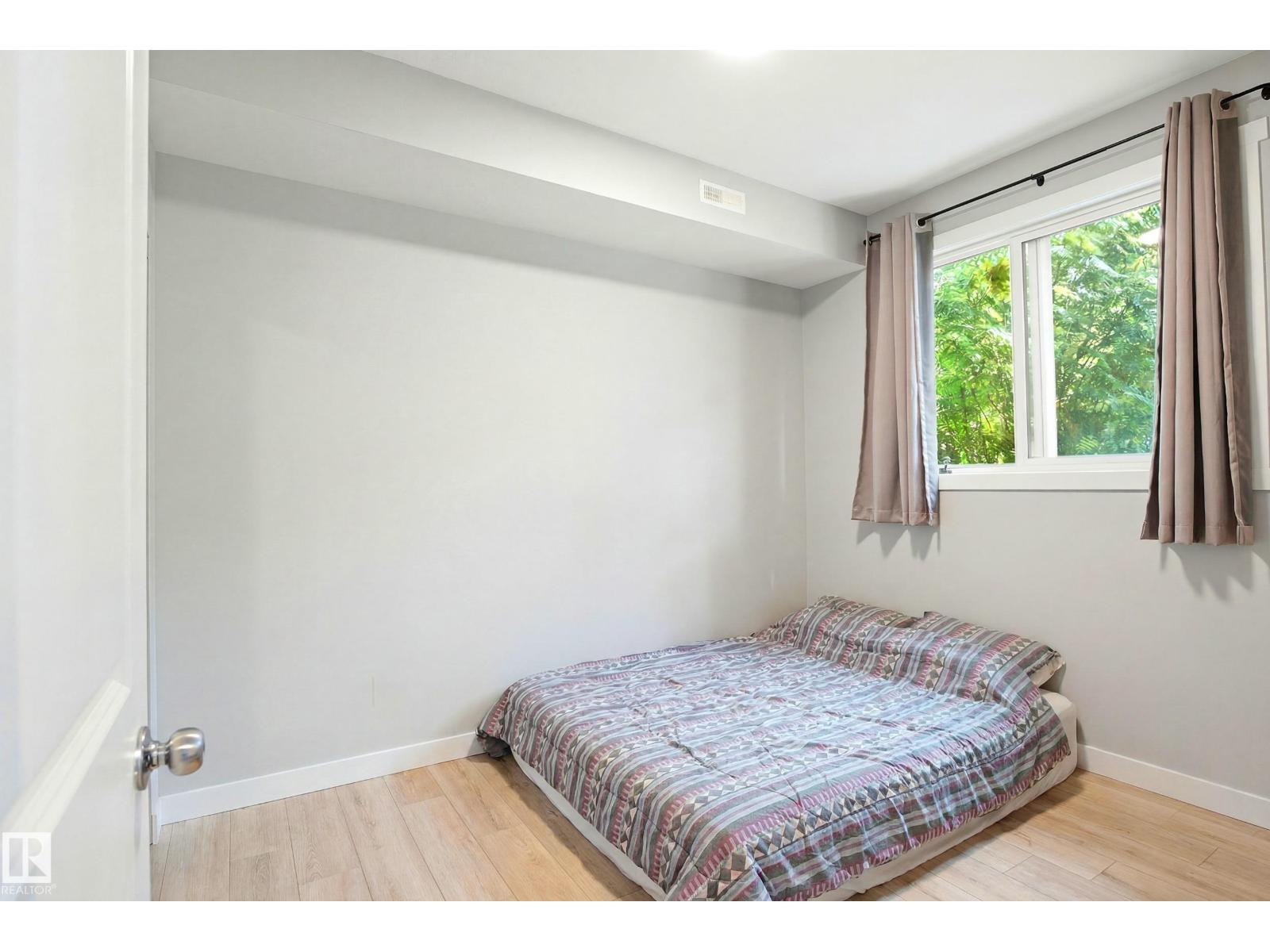 #106 856 Secord Bv Nw Nw Property Photo 9