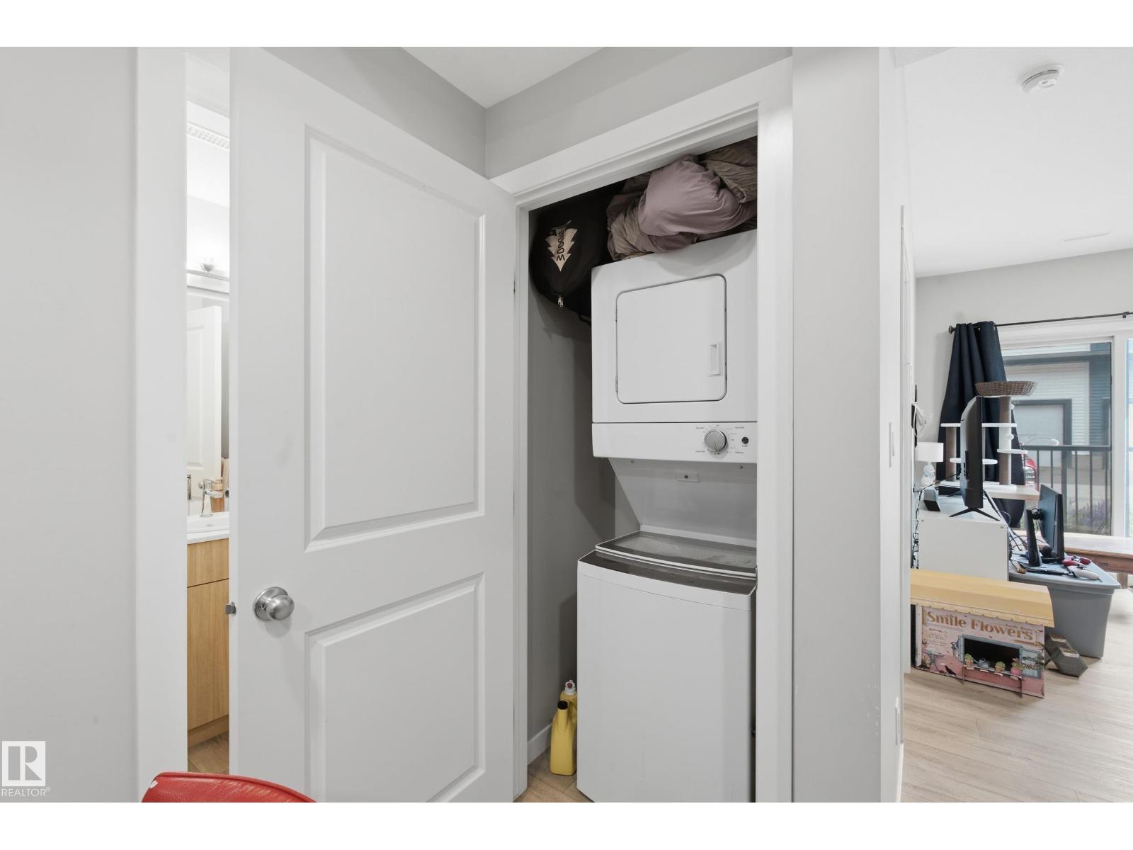 #106 856 Secord Bv Nw Nw Property Photo 12