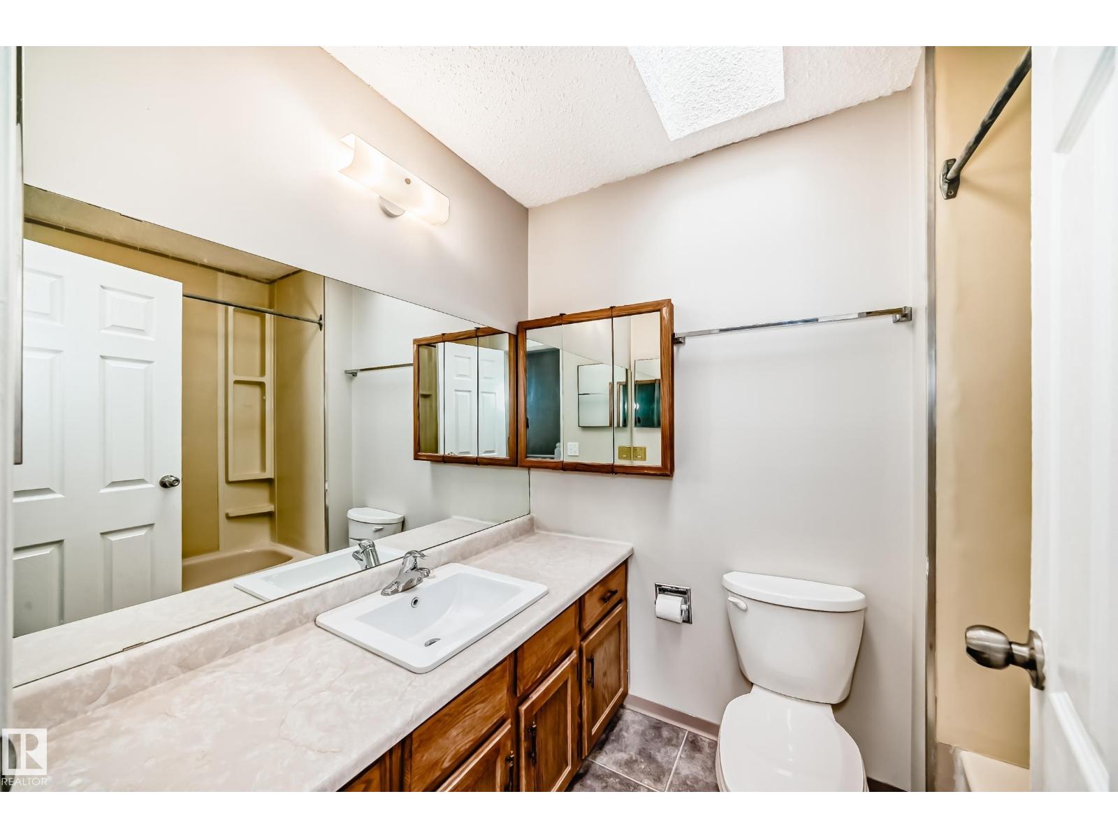 8516 190 St Nw Property Photo 26