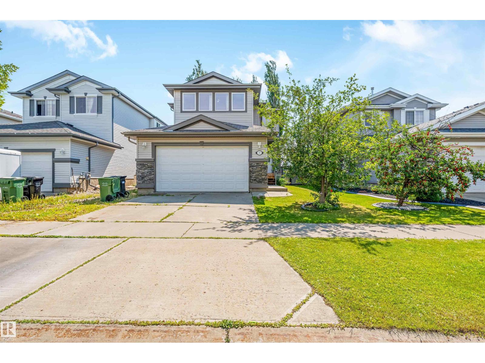 37 Birchmont Cr Property Photo 1