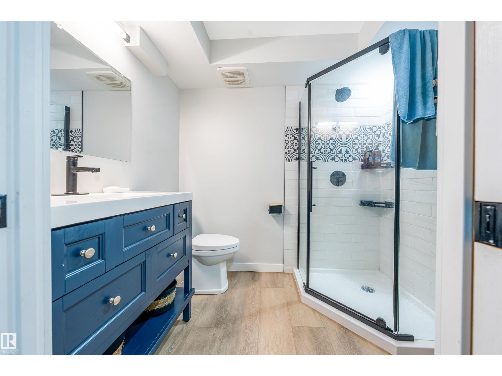 37 Birchmont Cr Property Photo 5
