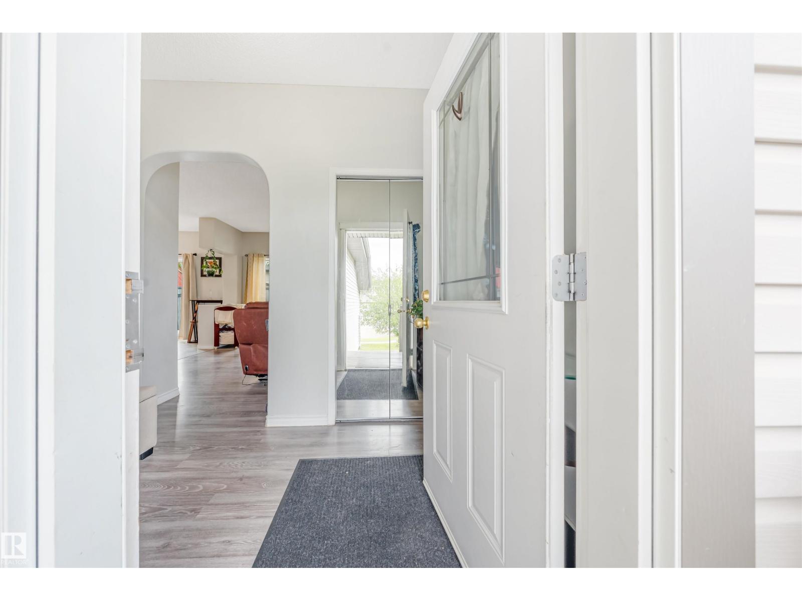 37 Birchmont Cr Property Photo 11
