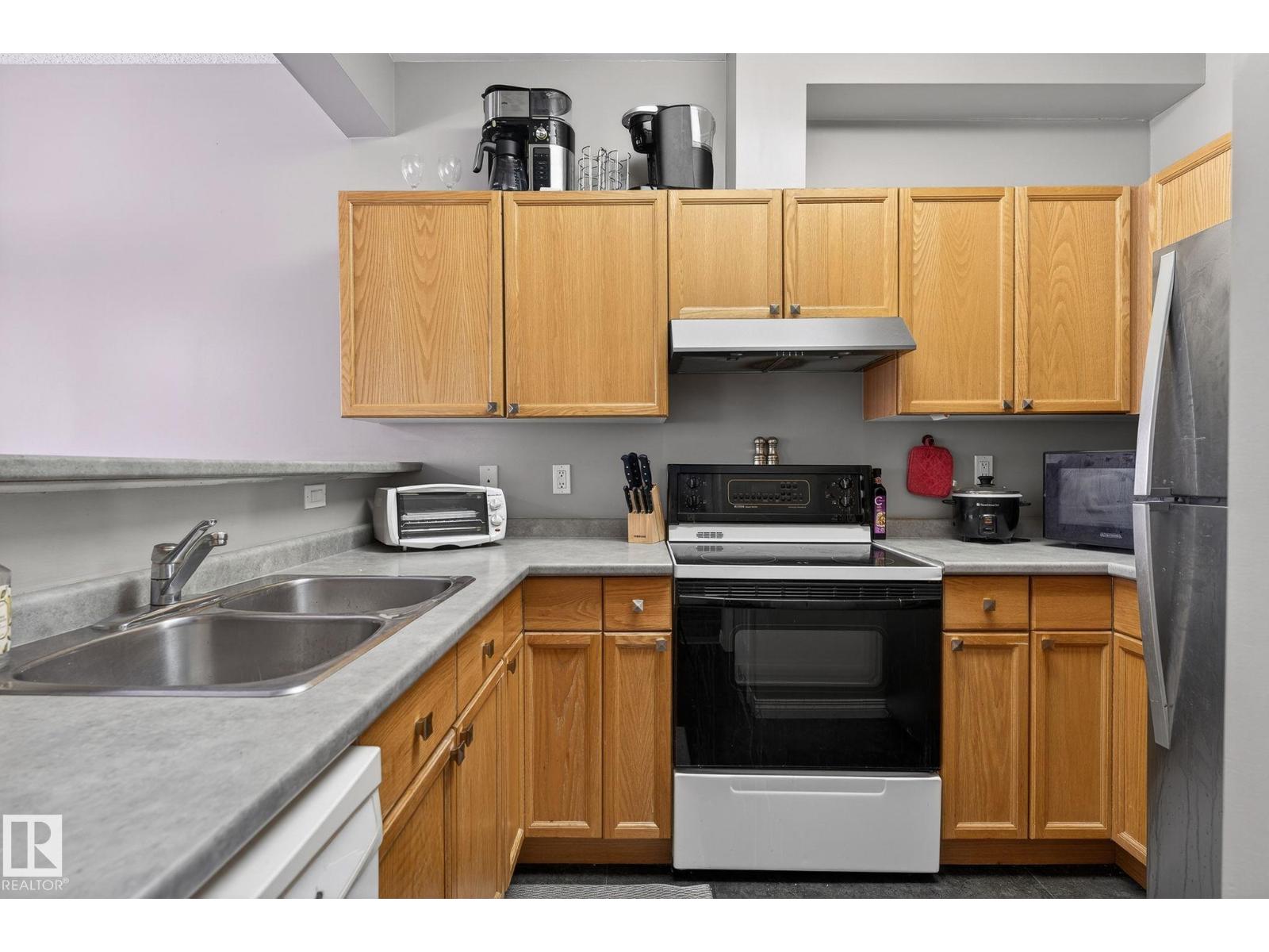 #103 8108 109 St Nw Property Photo 7