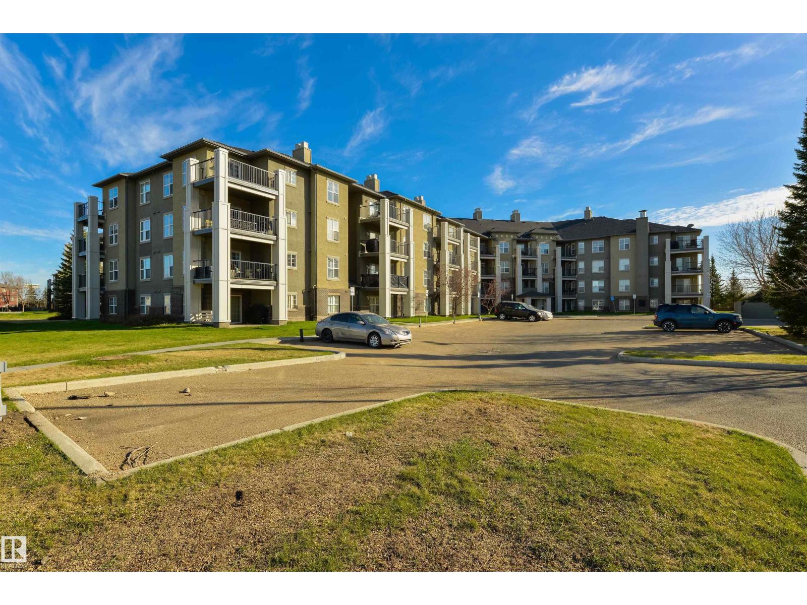 #202 622 MCALLISTER LO SW Property Photo 1