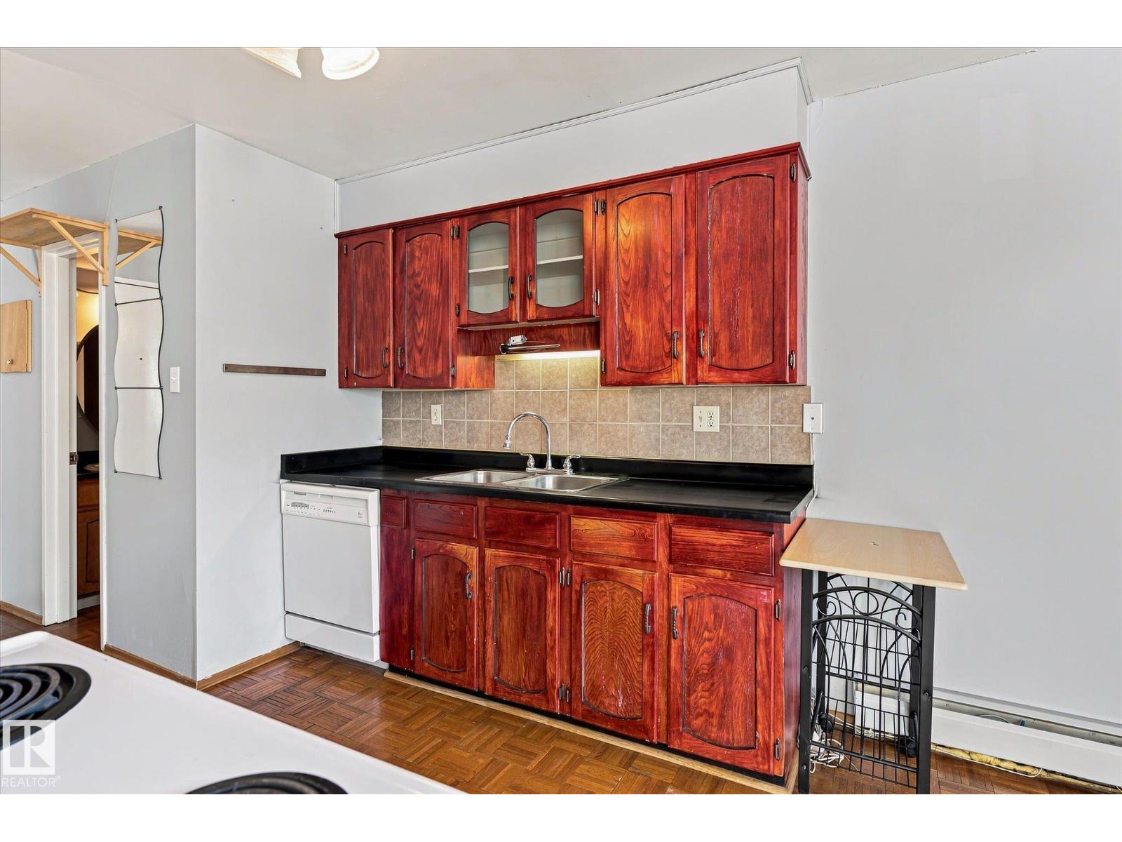 #104 7805 159 St Nw Property Photo 10