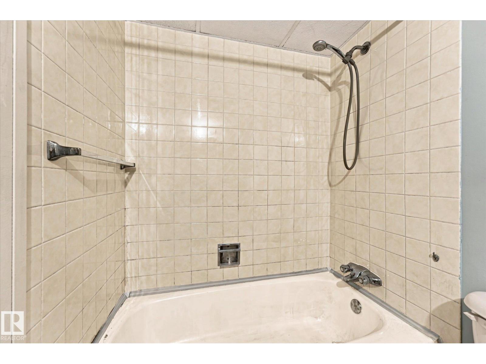 #104 7805 159 St Nw Property Photo 24