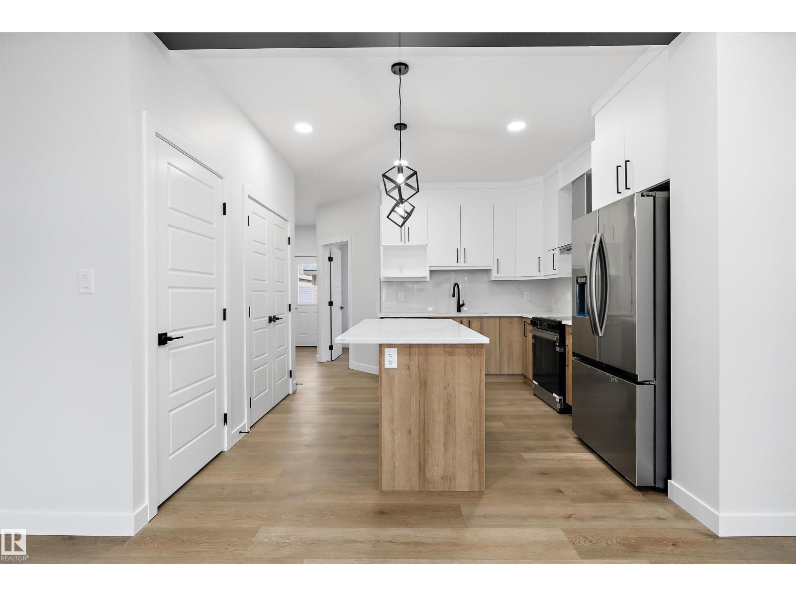 51 Clichy Cl Property Photo 11