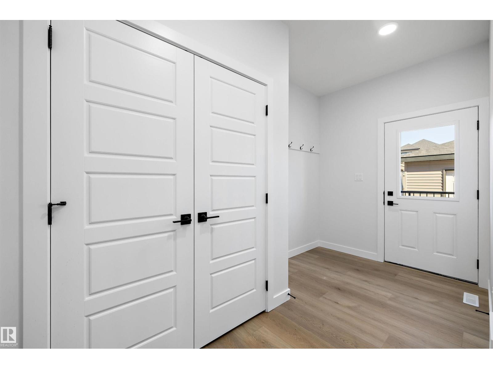 51 Clichy Cl Property Photo 14