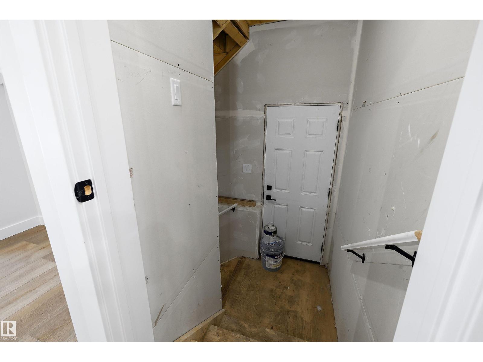 51 Clichy Cl Property Photo 19