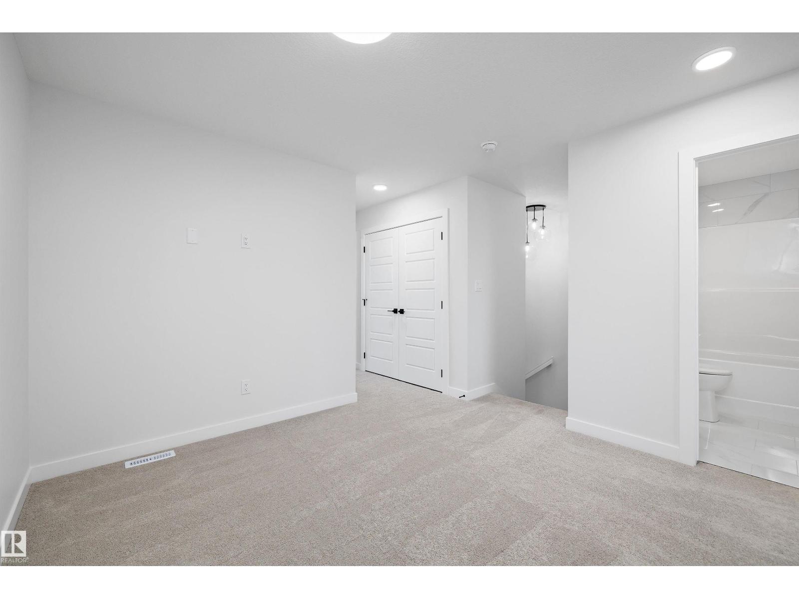 51 Clichy Cl Property Photo 22