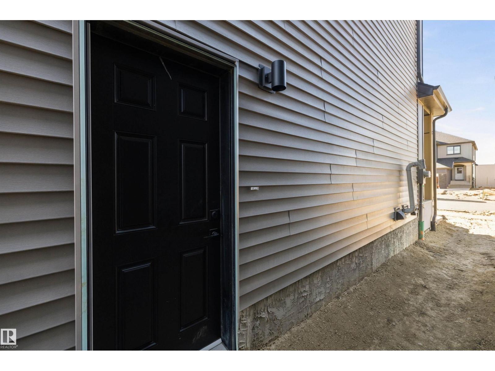 51 Clichy Cl Property Photo 37