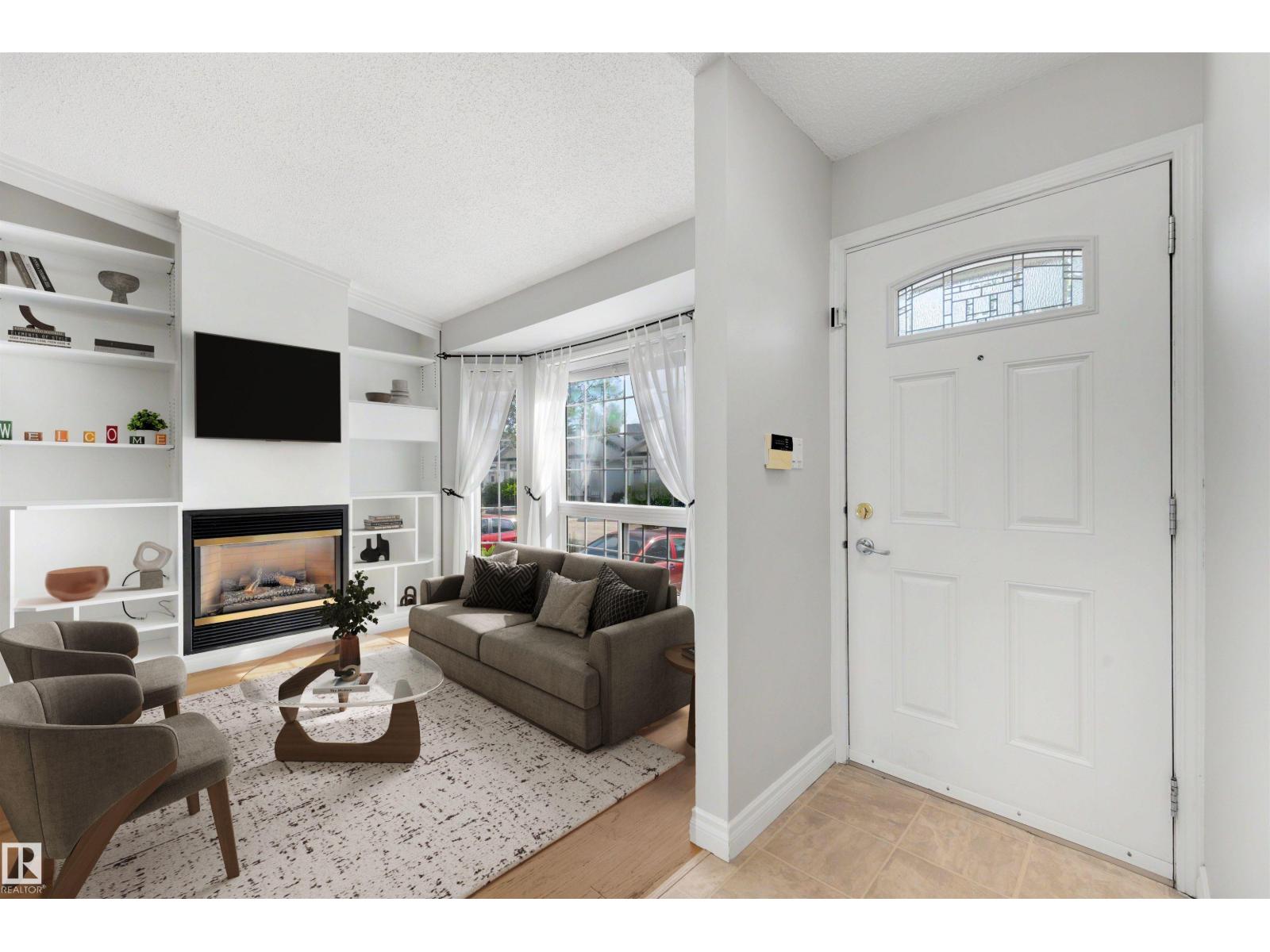 #43 3311 58 St Nw Property Photo 3