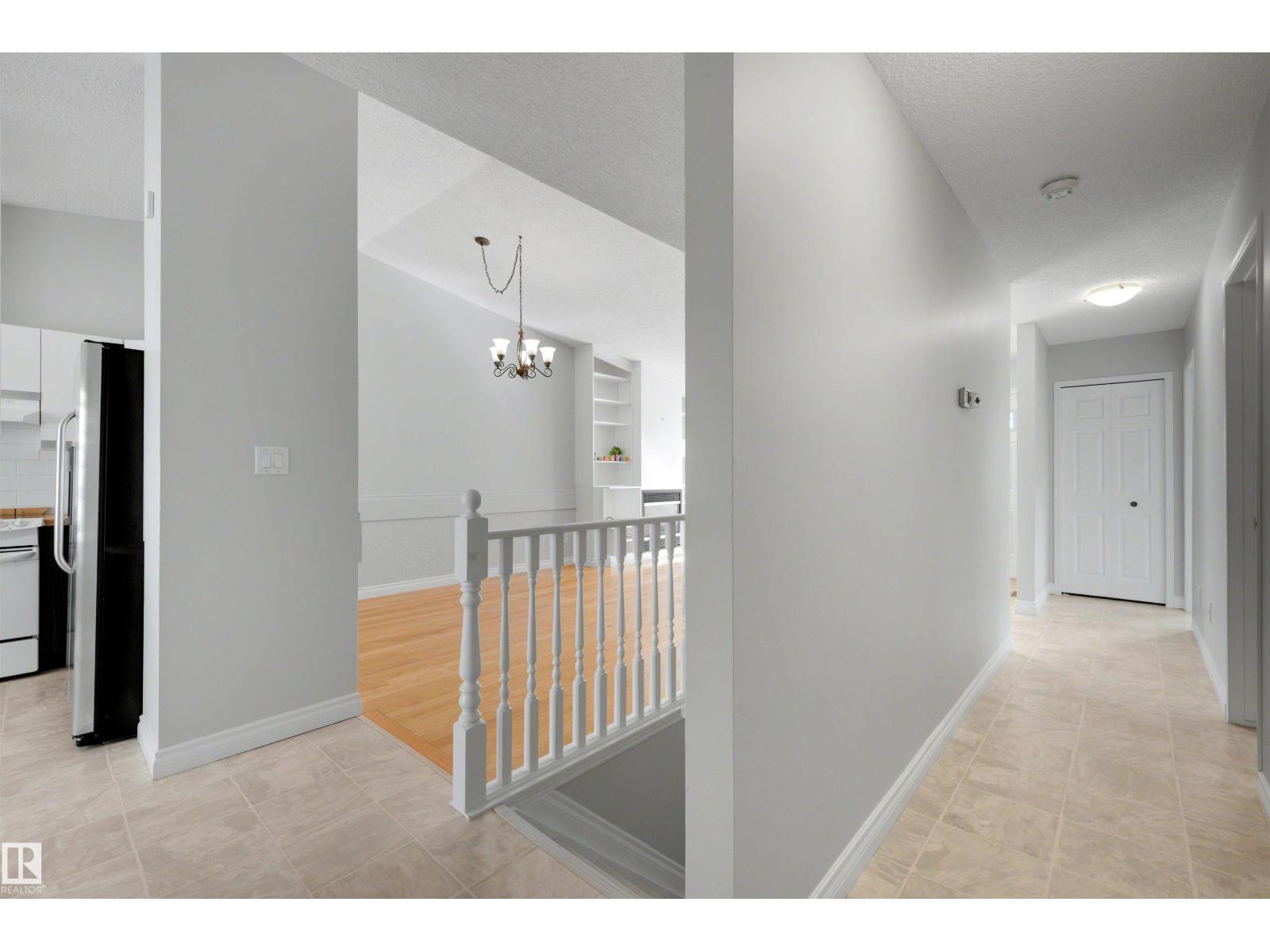 #43 3311 58 St Nw Property Photo 11