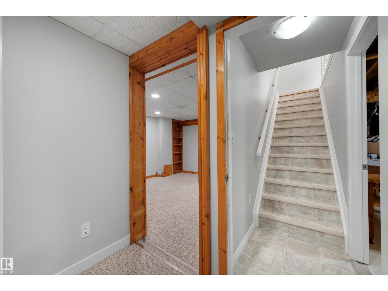 #43 3311 58 St Nw Property Photo 25