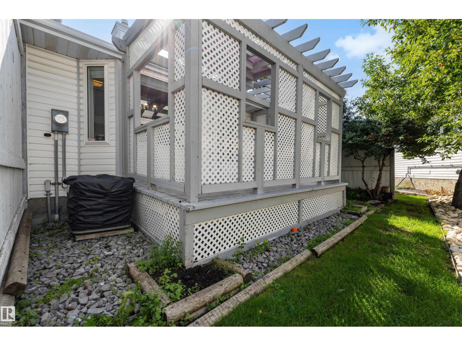 #43 3311 58 St Nw Property Photo 44