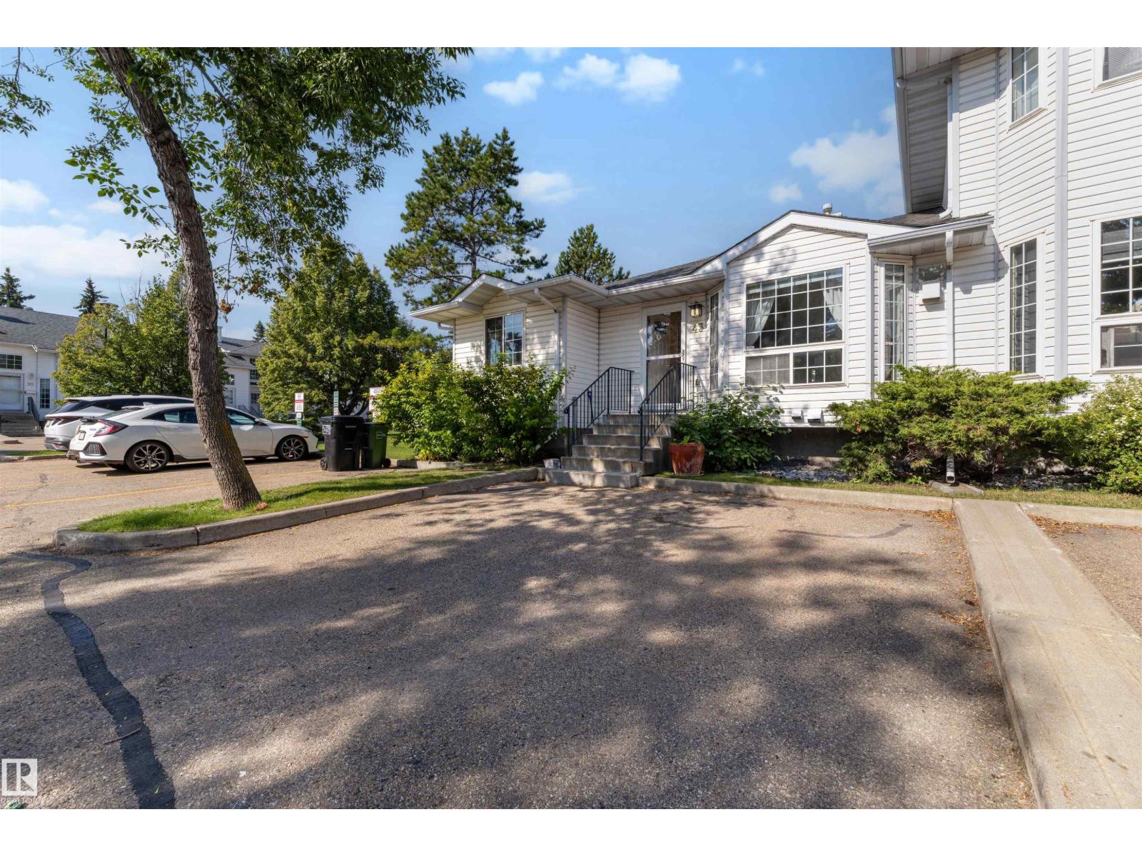 #43 3311 58 St Nw Property Photo 47