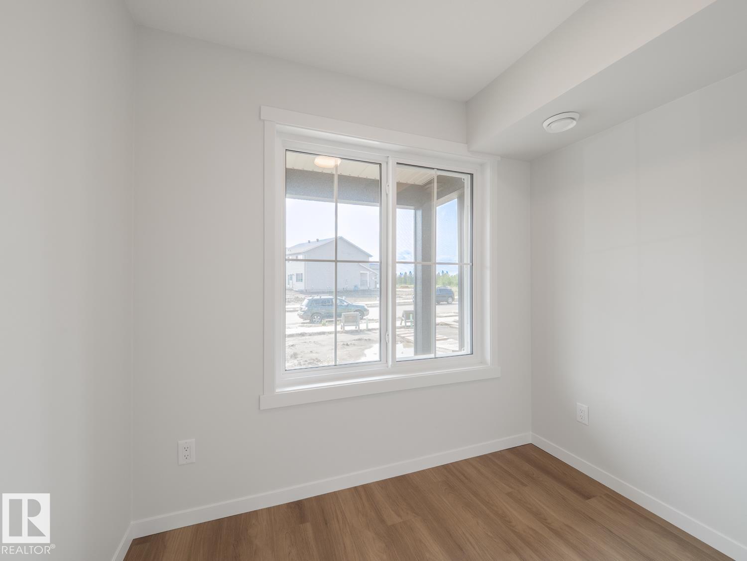 17224 4 St Nw Property Photo 9