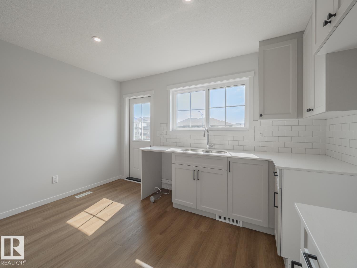 17224 4 St Nw Property Photo 21