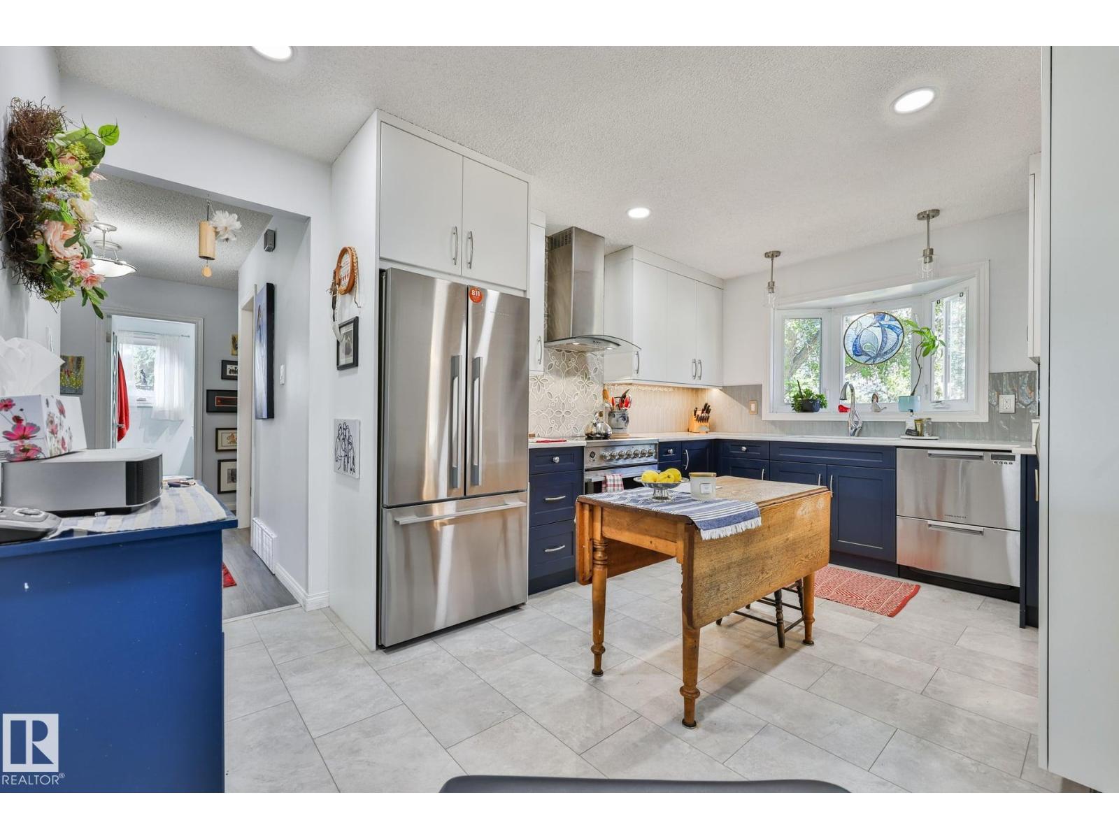 8932 187 St Nw Property Photo 8