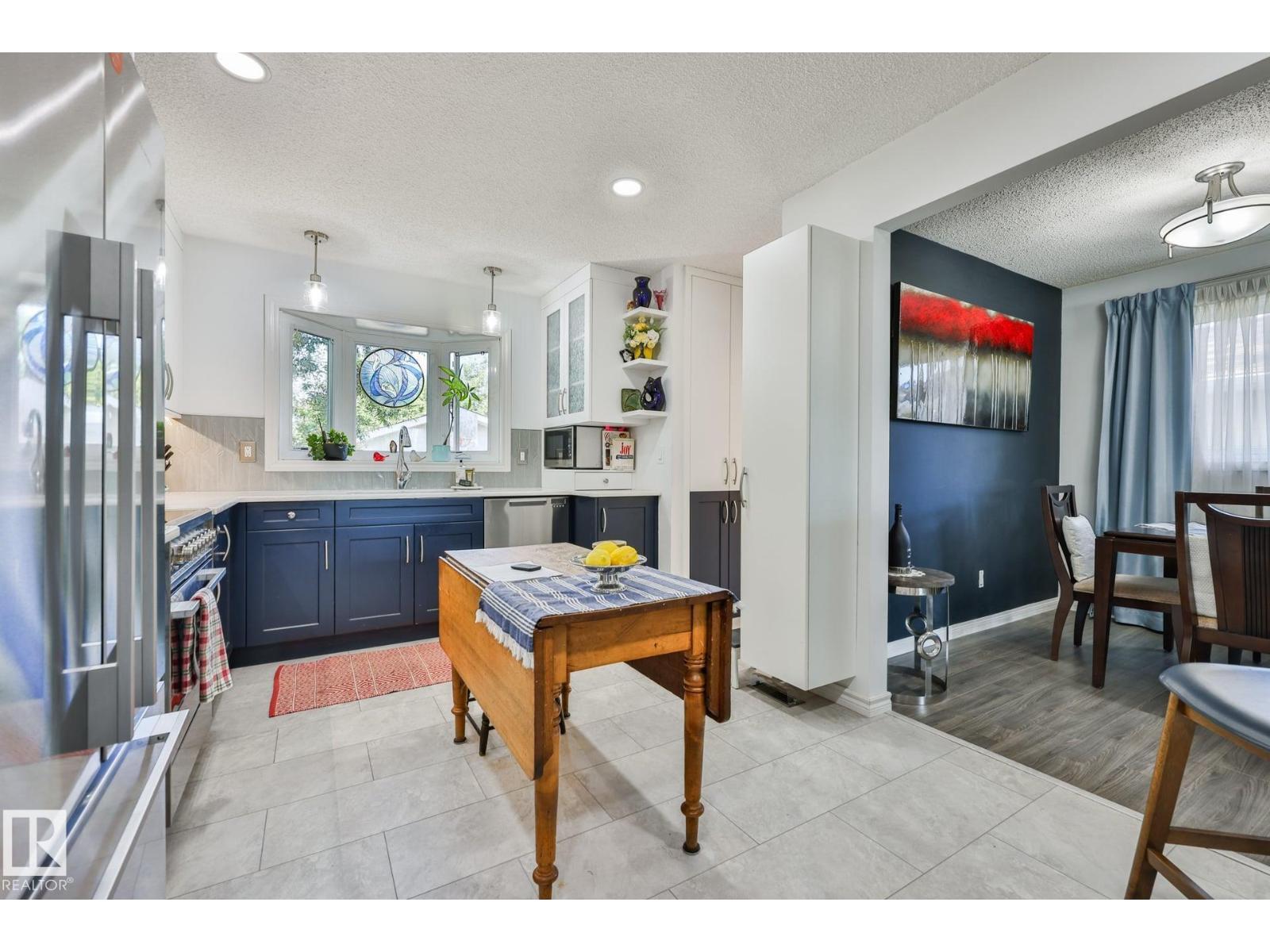 8932 187 St Nw Property Photo 10