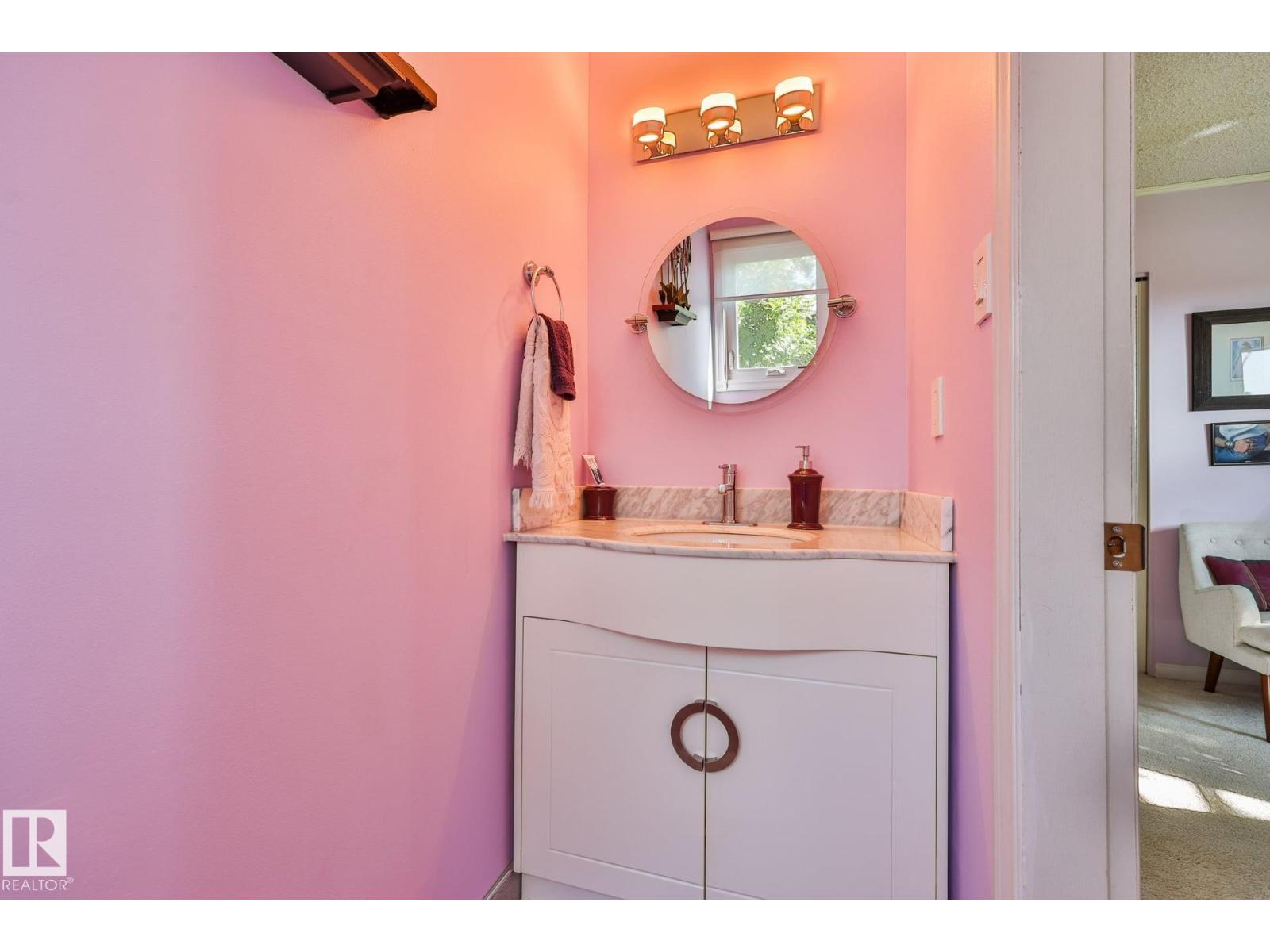 8932 187 St Nw Property Photo 15