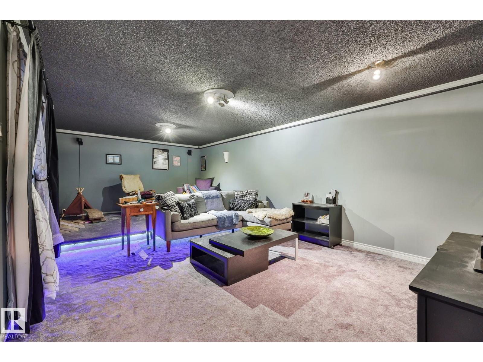 8932 187 St Nw Property Photo 20