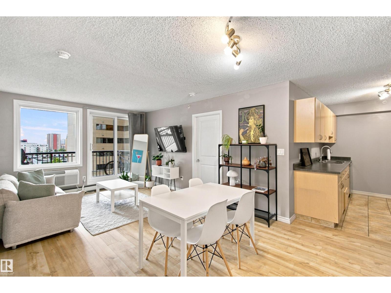 #504 10180 104 ST NW