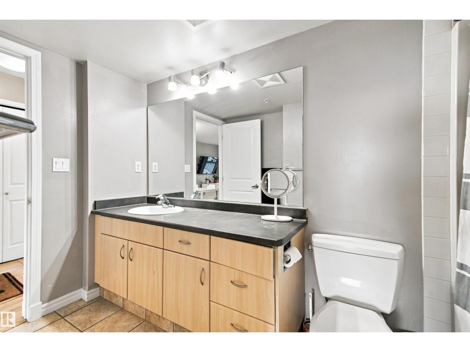 #504 10180 104 St Nw Property Photo 21