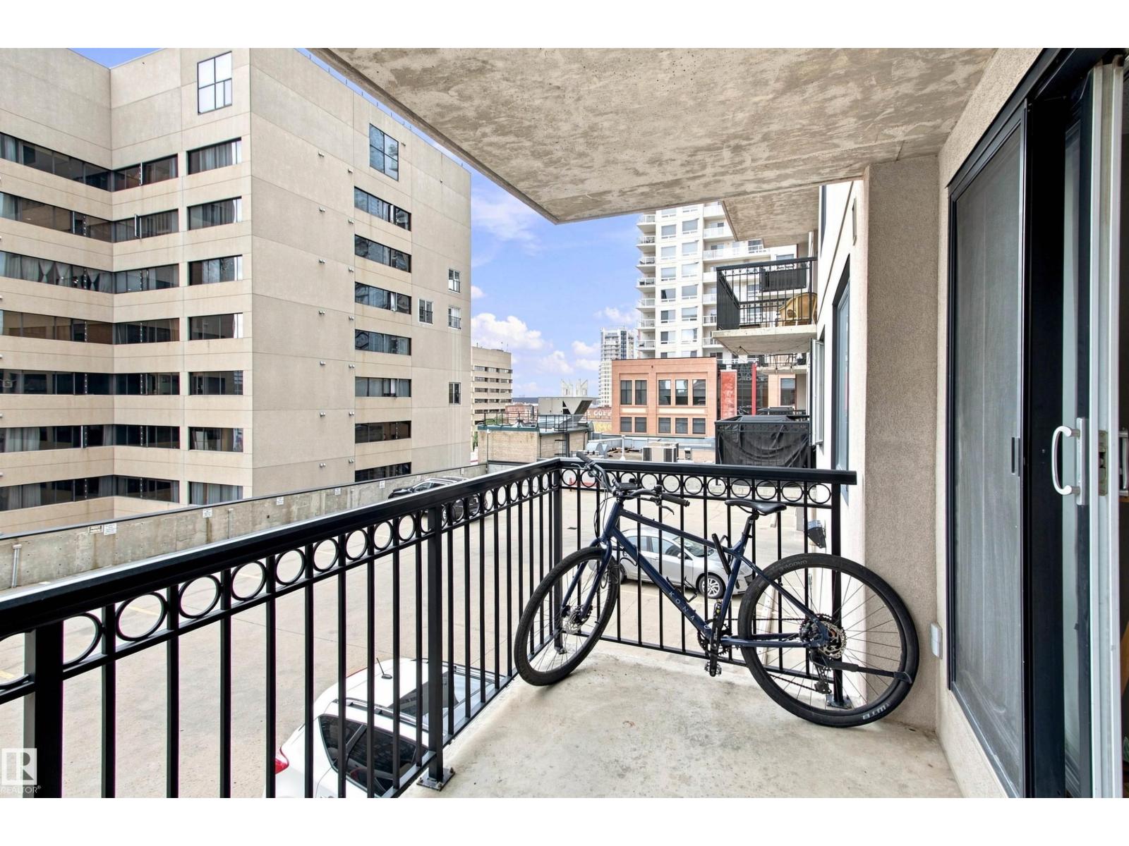 #504 10180 104 St Nw Property Photo 27