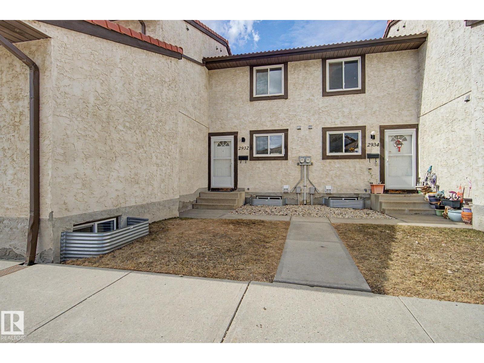 2932 36 ST NW Property Photo 1