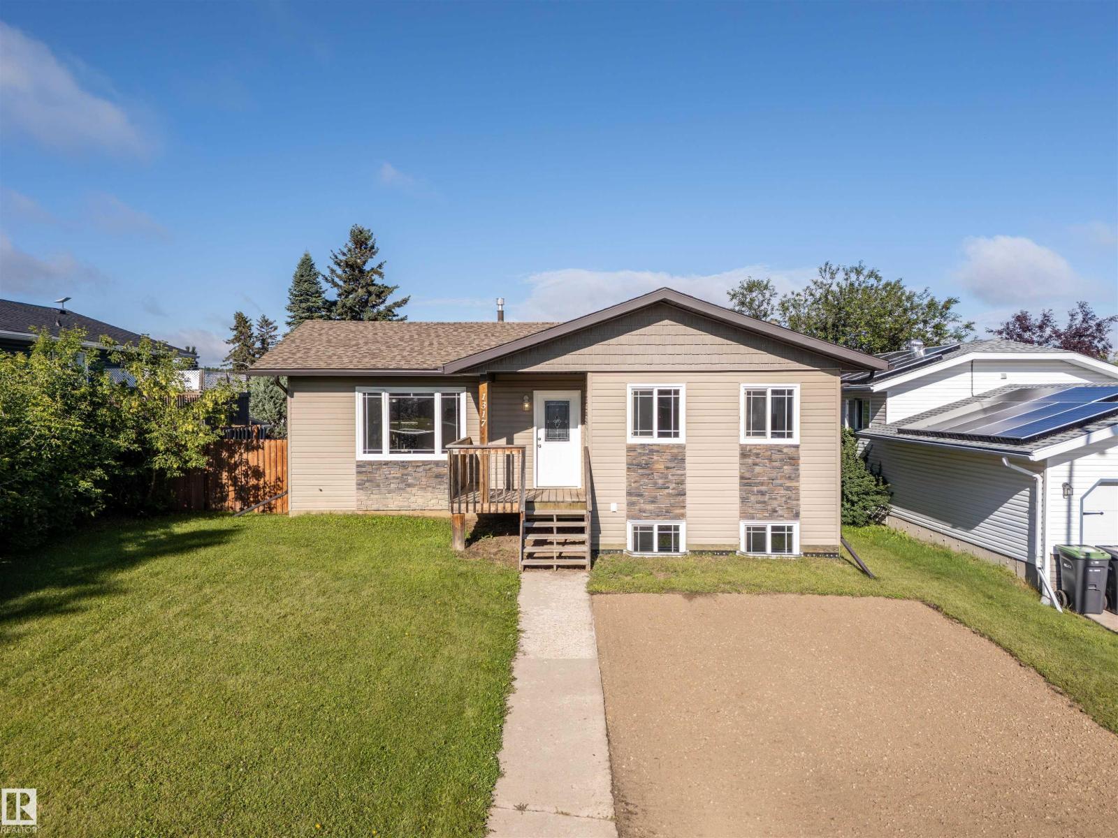 1317 11 ST Property Photo 1
