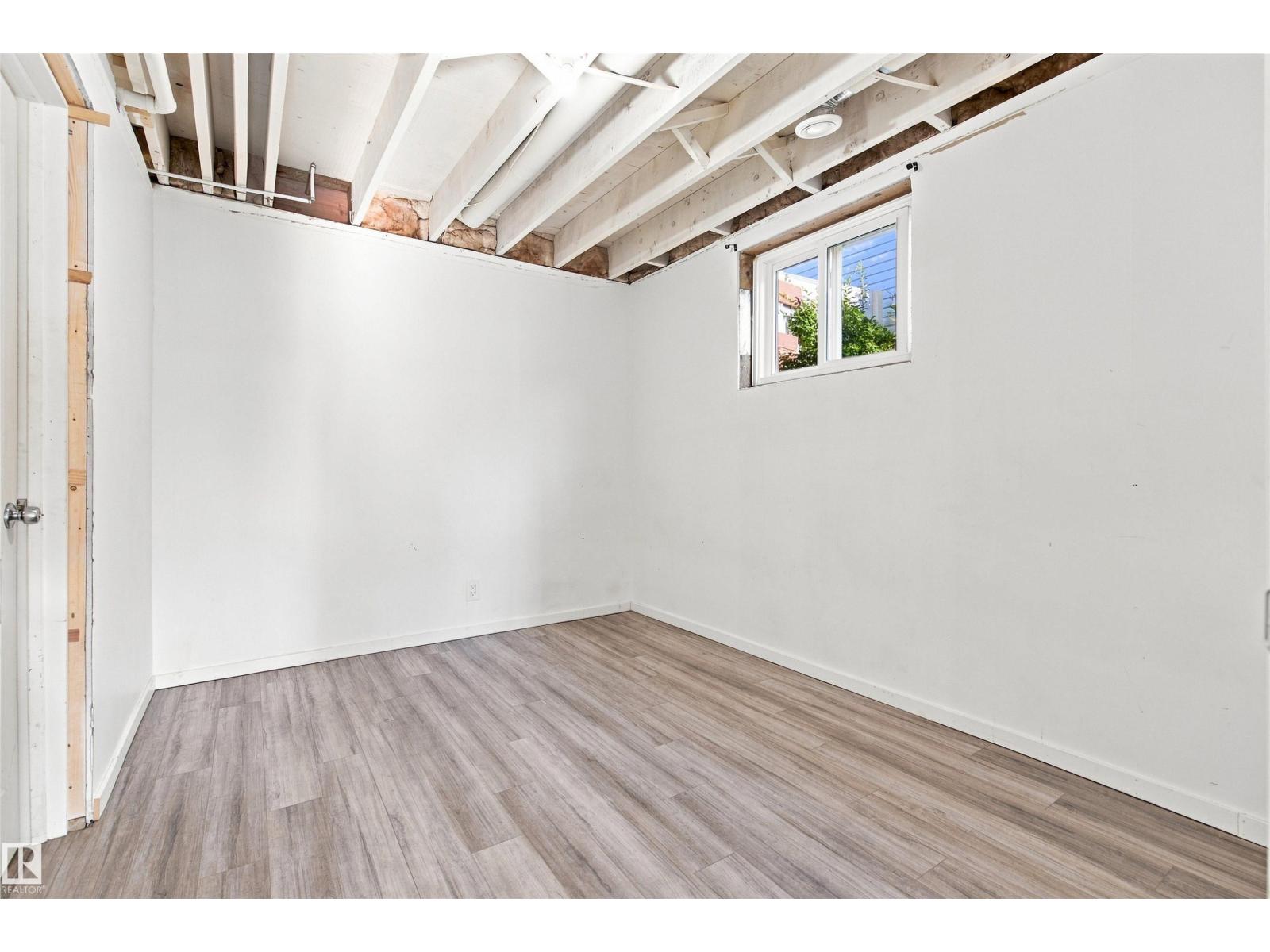 1317 11 St Property Photo 17