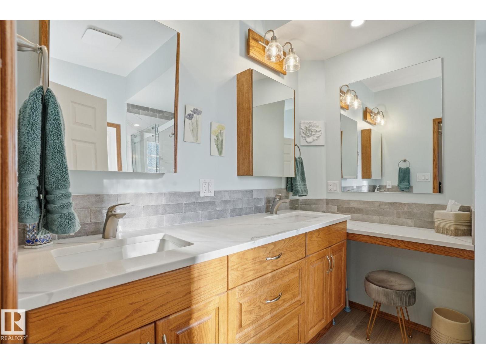 5002 58 St Property Photo 15