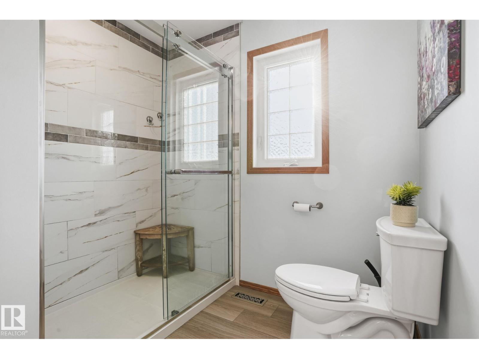 5002 58 St Property Photo 16